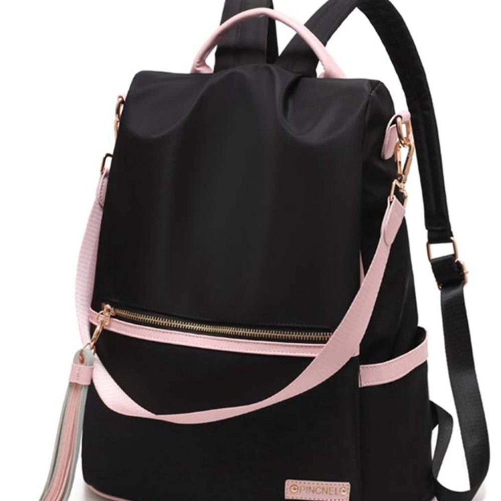 Nylon backpack (can be used as a shoulder bag)